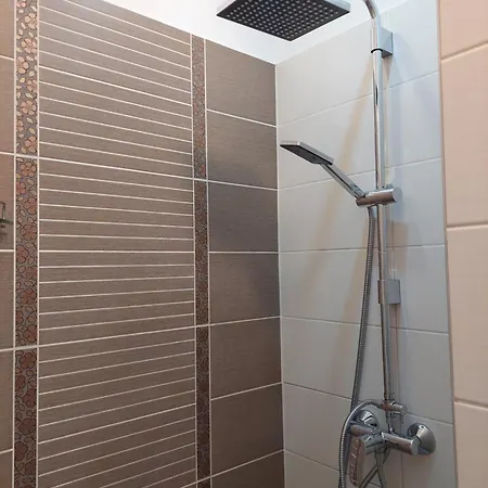 Perfect Place In The Center With Fast Wifi And Free Parking At Riverside Daire *