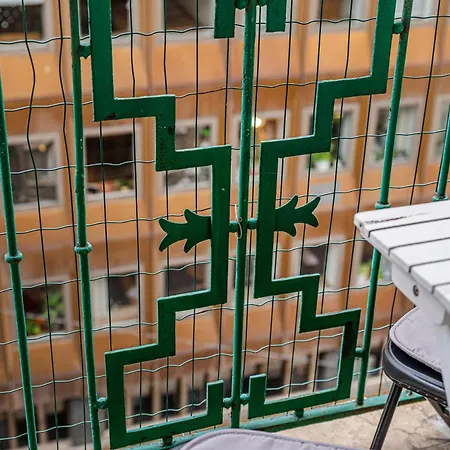 Perfect Place In The Center With Fast Wifi *