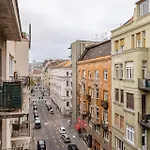 Perfect Place In The Center With Fast Wifi Budapest